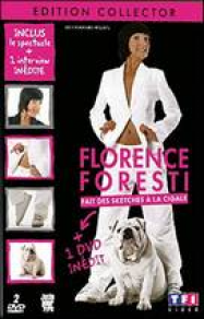 Florence Foresti fait des sketches à la Cigale