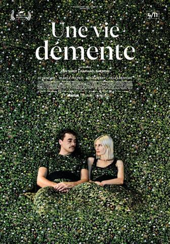 Une Vie Démente